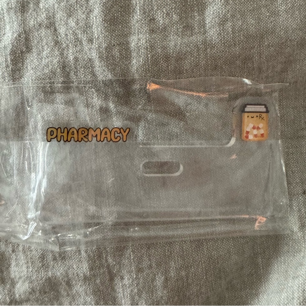 NWT Pharmacy Horizontal Badge Topper - Skye and Oliver
